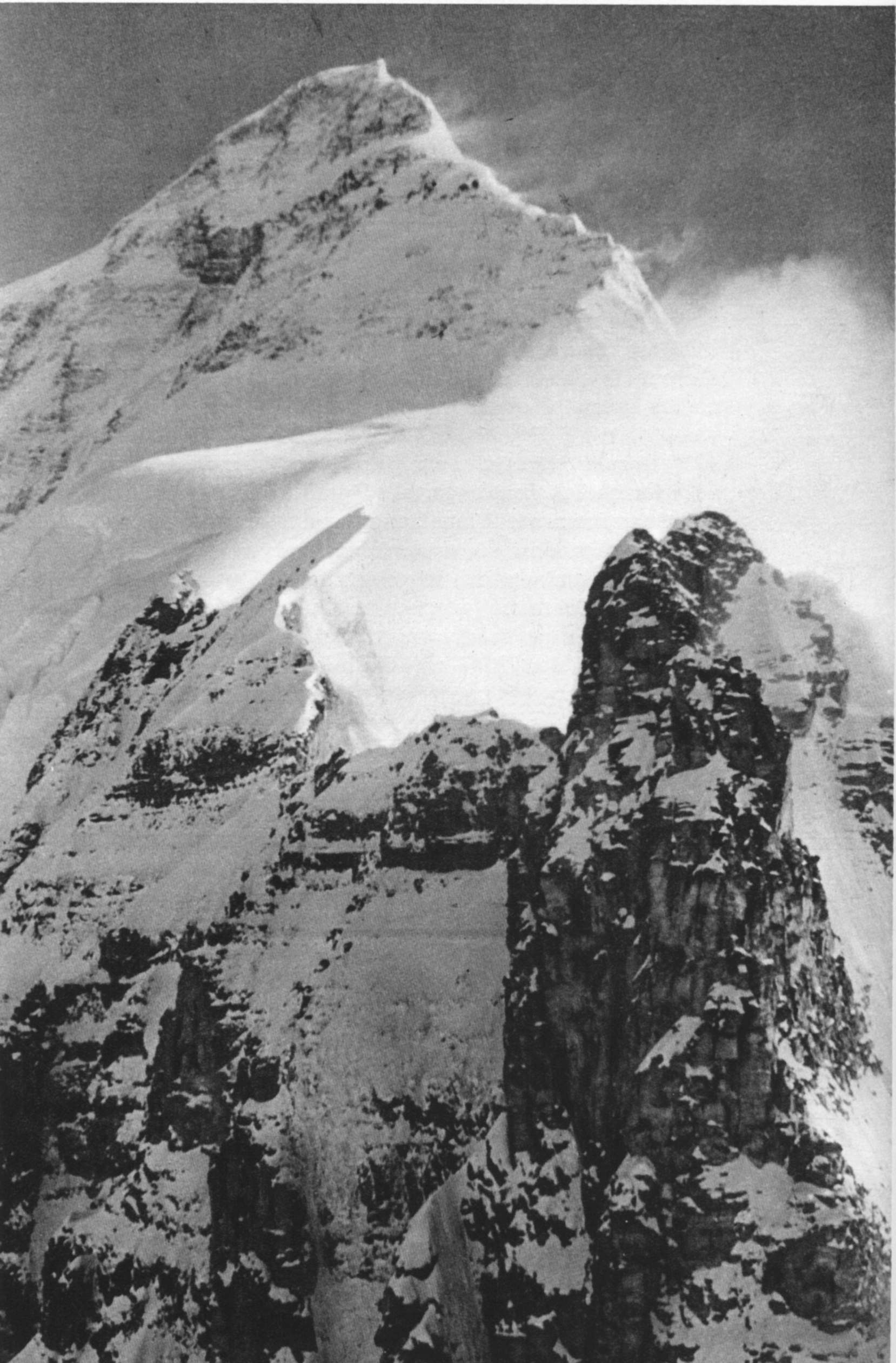 Południowa grań Nanda Devi East.